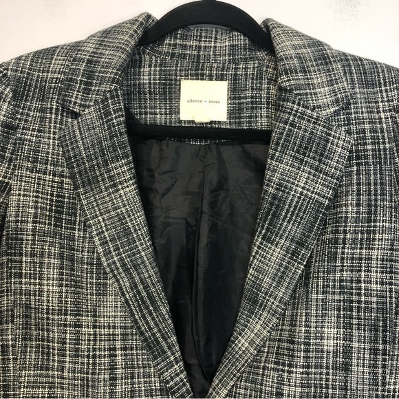 𝅺Urban Outfitters Silence + Noise Tweed One Button Blazer, size S - Picture 2 of 10
